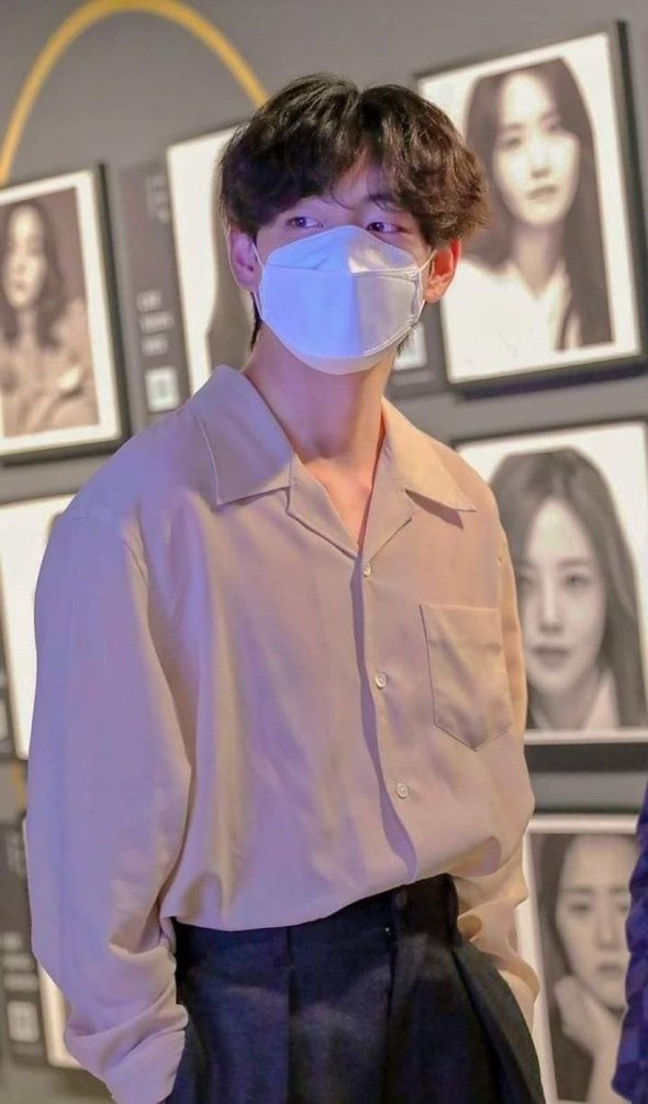 kingshadowtae's tweet photo. KIM TAEHYUNG!!! https://t.co/oDyBXVmlvL