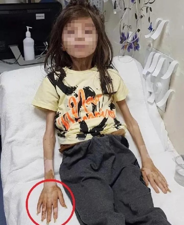 zeynepyamacc's tweet photo. Bakamayacağınız,
koruyamayacağınız, sevemeyeceginiz çocukları doğurmayın! 
Bu dünyadaki en saf, en masum, en değerli şey çocuktur.
Bilinçsiz insanlara saksı da çiçek bile emanet edilmez. #Bursa #çöpev https://t.co/b32pRDGG3Q