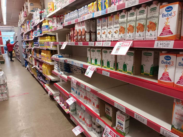 24/7/22 Nota: Infobae

Inflación recargada: cuáles fueron los productos que más aumentaron en julio

Por la incertidumbre cambiaria hubo suba de precios preventivas y se paralizaron las ventas de diversas mercaderías en los comercios.

hectorpolino.com/?p=12248