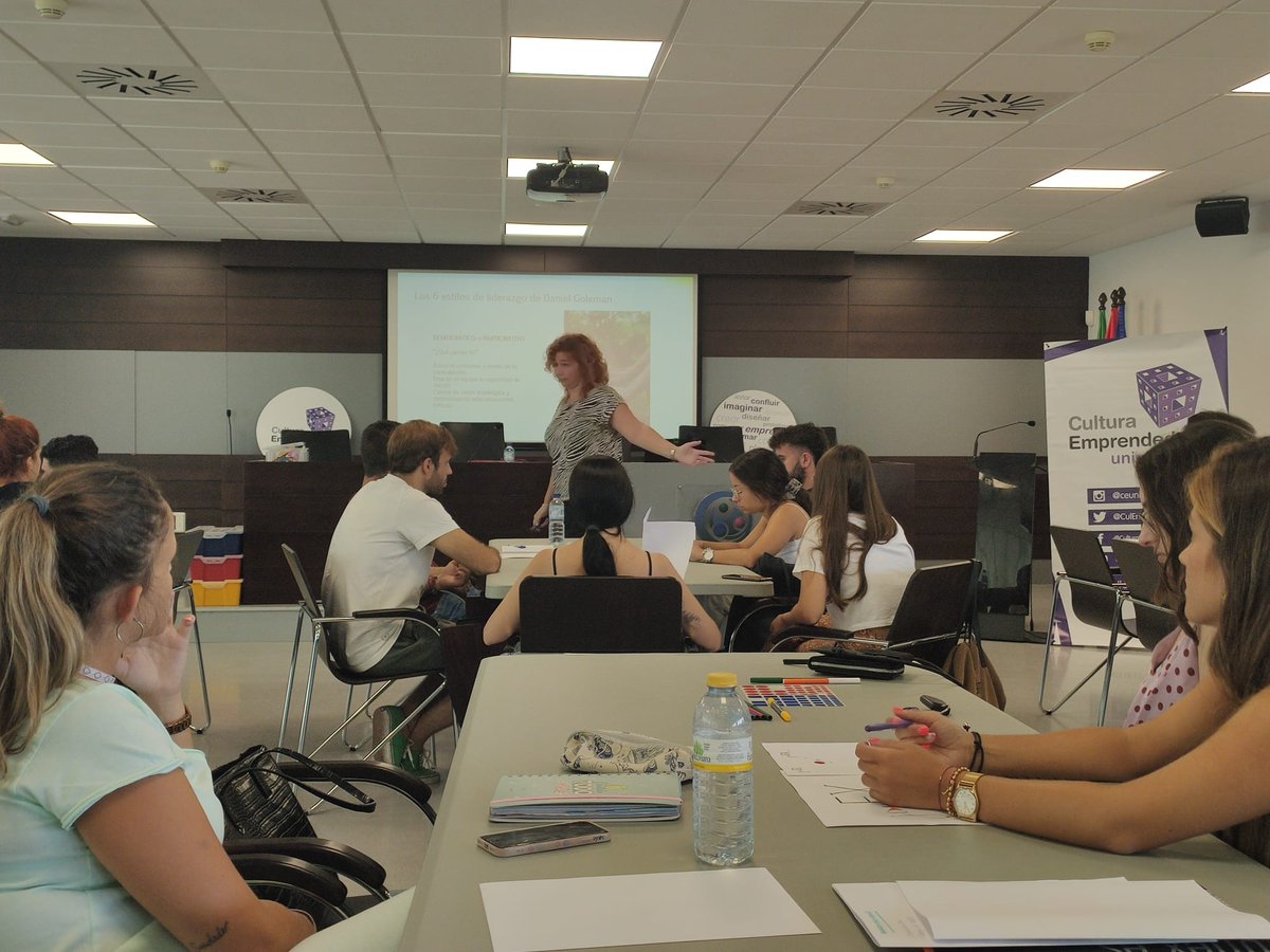 CulturaEmprendedora tweet media