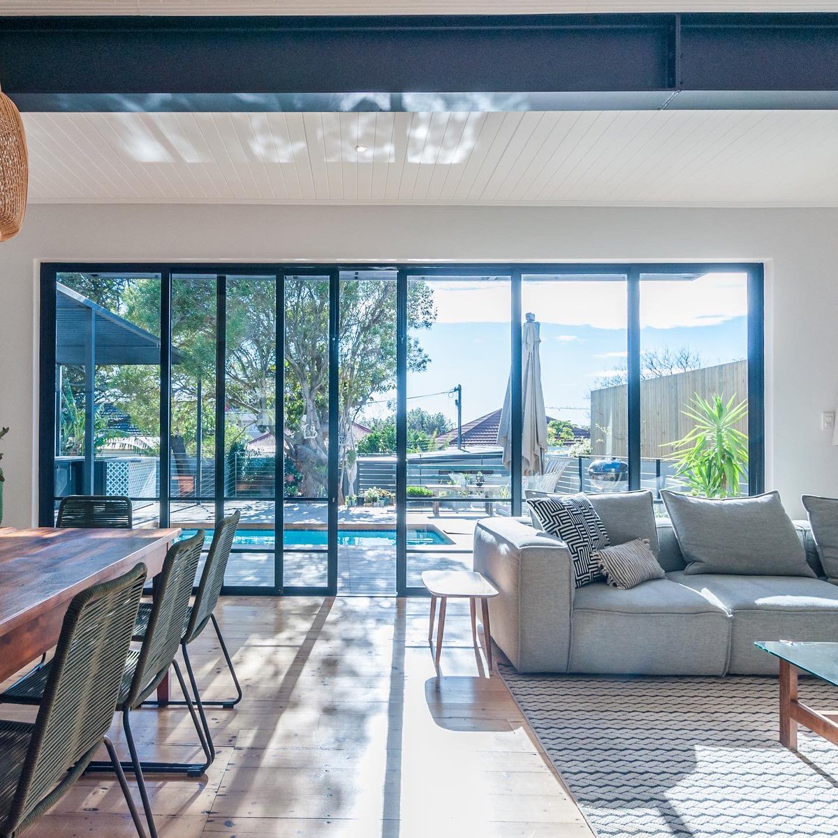 MetalWindows1's tweet photo. House Balfour bespoke, custom made, Forman Brand steel systems exclusive to @MetalWindows1 - Bronwyn 021 448 4333 #steelwindows #interiordesign #formanbrand #custommade #metalwindows #steeldoors #sunroom #custombuild #slidingdoors #industrialdesign #renovation #ontrend #openplan https://t.co/x04SRei0v1