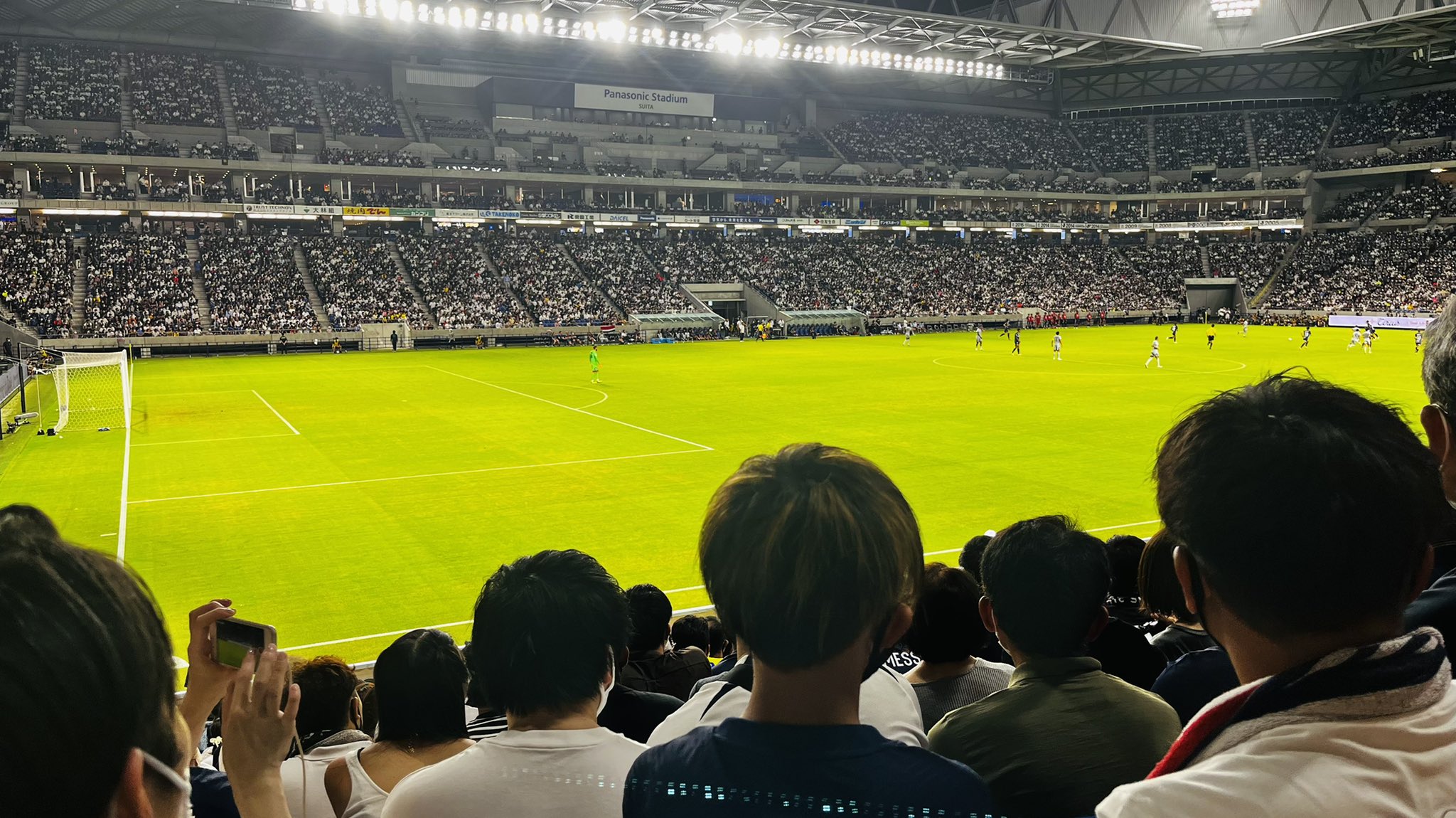 تويتر 社长劉洋 Osakaのタニマチعلى تويتر 大巴黎和大阪 目前4比1 社长场上位置不错吧 下半场就是大巴黎往这边攻击 上半场基本这边没有人 话说日本这每年十几万感染不是没道理的 该干啥干啥 啥都没耽误 几万人的活动 安检也是形同虚设 所以真不能怪安倍保安 تويتر 社长劉洋 Osakaのタニマチعلى تويتر 大巴黎和大阪 目前4比1 社长场上位置不错吧 下半场就是大巴黎往这边攻击 上半场基本这边没有人 话说日本这每年十几万感染不是没道理的 该干啥干啥 啥都没耽误 几万人的活动 安检也是形同虚设 所以真不能怪安倍保安