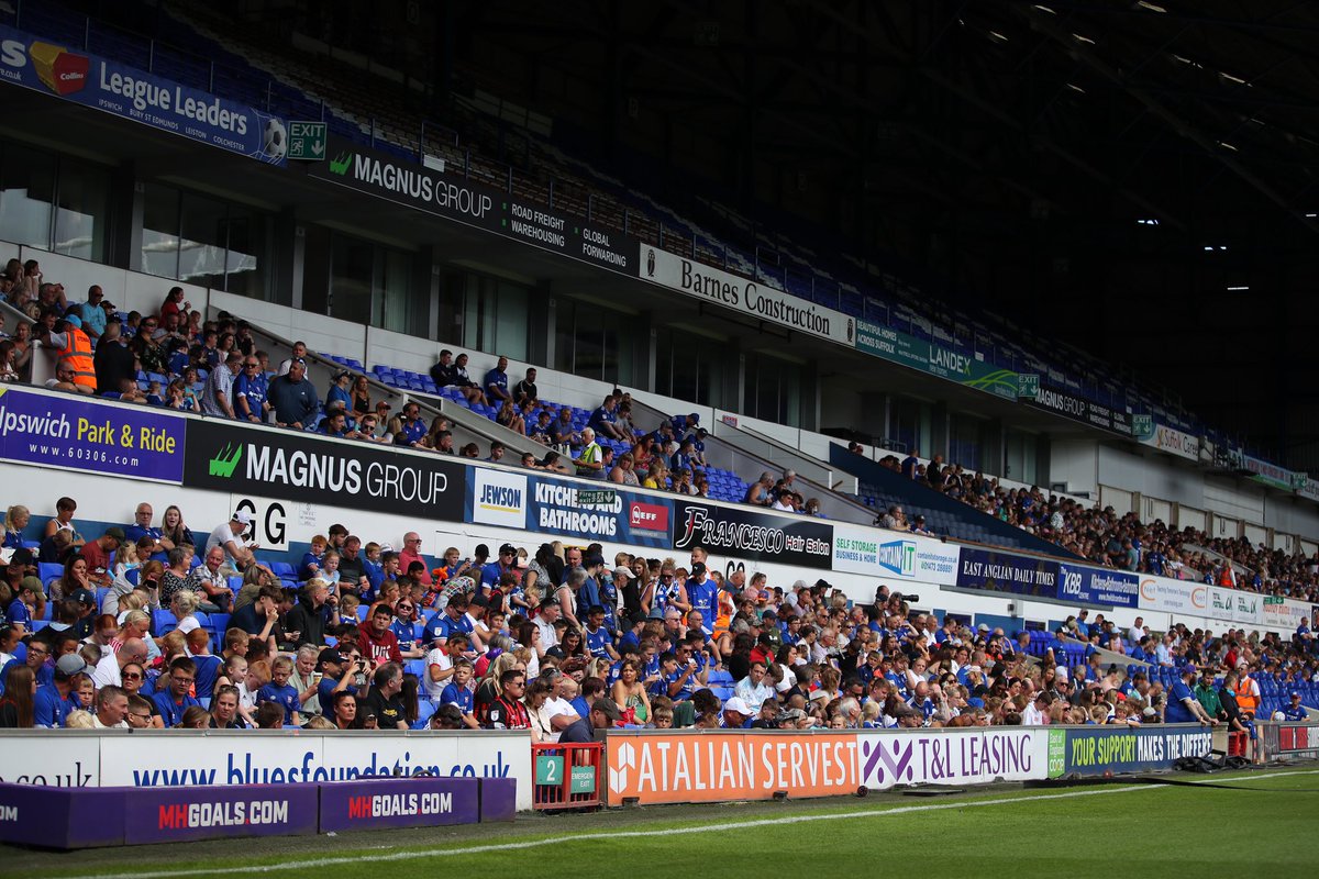 IpswichTown's tweet photo. 🙌 Great support at the open training session!

#itfc https://t.co/VLO9yGmrFQ