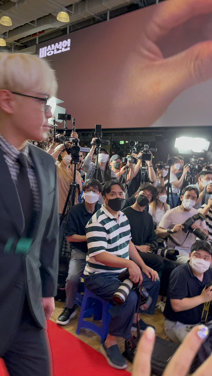 bigbang__zzang's tweet photo. 실시간울어요 https://t.co/lTzzxOHMcI