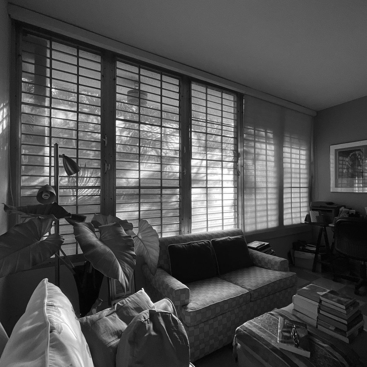 Fullana House, San Juan, Puerto Rico. Architect Henry Klumb. Photo Andrea Parga, 2022. <a href="/FExploratorio/">FotoExploratorio</a> #PuertoRico #HenryKlumb #FotoExploratorio #view #interior #visual #visualclues #photo #bw #bn #modernarchitecture #architecture