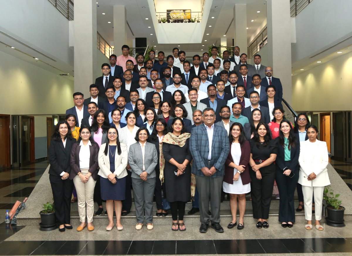 ISBedu's tweet image. Welcome to the Hyderabad and Delhi cohorts of the PGPpro Class of 2023. Professor @Ramabhadran, Deputy Dean - Mohali Campus and Academic Programmes, addressed the cohorts during their orientation and wished them all the best.

#ISBPGPpro #ISBJourney