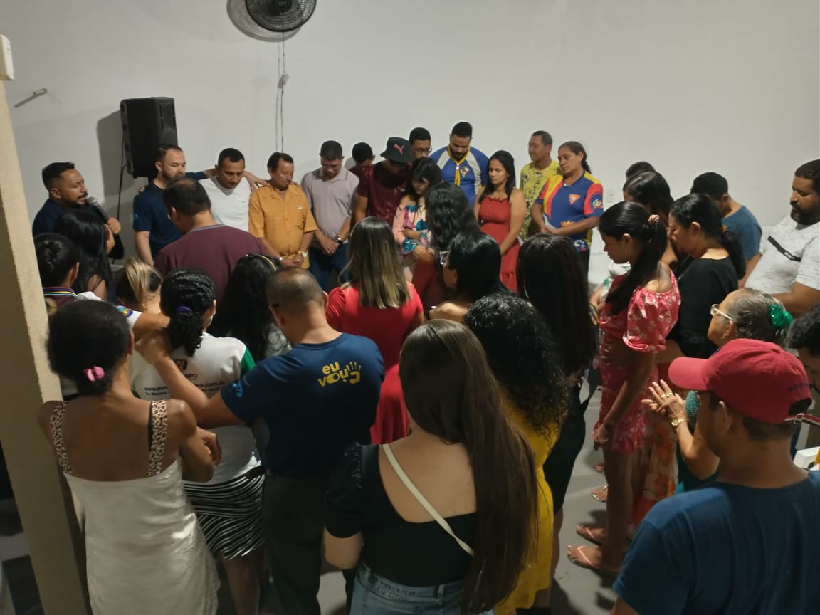wallacermachado's tweet photo. Festa no céu e na terra.
Batismo do jovem Ruan justamente no dia do seu aniversário 🎂.
#MissãoCalebe2022
#iasdcompensa3
#DistritodaCompensa3 https://t.co/PXZKWSeBQi