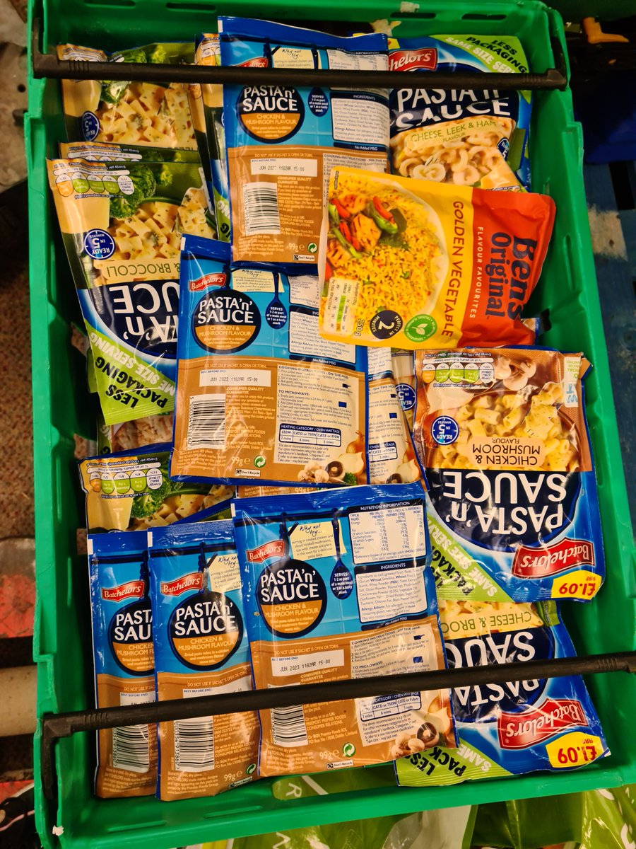 Increasingly, we're seeing guests asking for food parcels containing items they don't need to cook, as they are unable to afford the energy. Desperate times for so many! 

If you're able to donate to support us, please do: justgiving.com/campaign/nobod… 

#CostOfLivingCrisis #Sheffield
