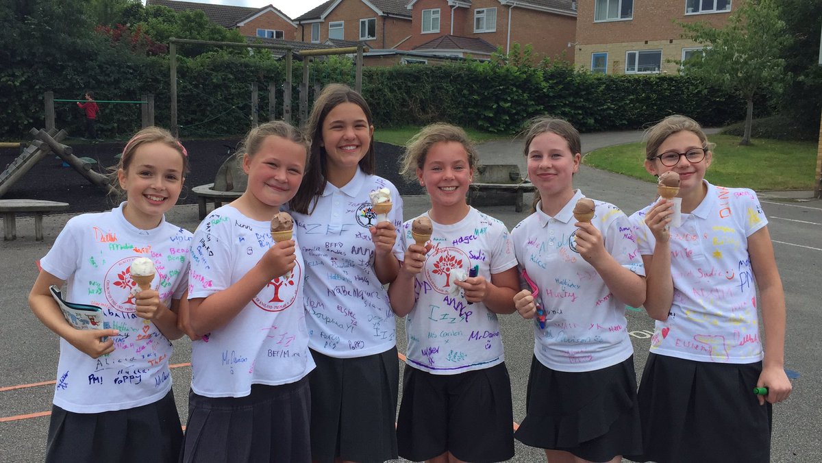 Aahh! It’s the ice cream van from <a href="/YorksDalesIceCr/">YorkshireDalesIceCr</a> come for our end of year treat from our awesome <a href="/BurleyPta/">Burley Woodhead PTA</a>