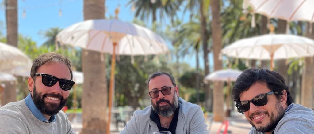 cope_melilla's tweet photo. #AUDIO 🎧 En #LaMañana de COPE ha intervenido Marco Antonio Pérez uno de los tres arquitectos que conforman el estudio 'Nexo52 Arquitectura e Ingeniería', que ha recibido el premio especial Ciudad de Melilla de los Premios Málaga de Arquitectura 2022 
https://t.co/W96B7ncqO2 https://t.co/w7118VICUA