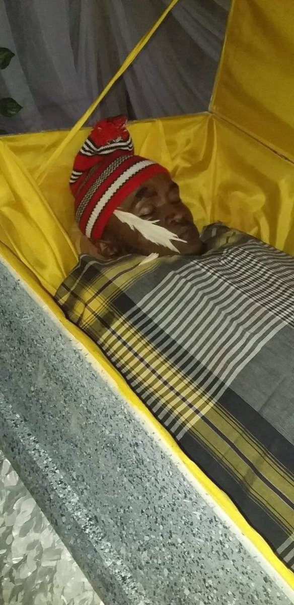 IpobMedia's tweet photo. The remains of Kelechi Ogbonna, murdeered yesterday in Oguta by u$ele$s Hope Uzodimma terr0risł Ebubeagu.

#ImoIsBleeding #EndEbubeAgu
@UNWatch @cedoziemm @HananyaNaftali @hrw @TimesofIsrael @UKinNigeria https://t.co/2paCRBI4XN