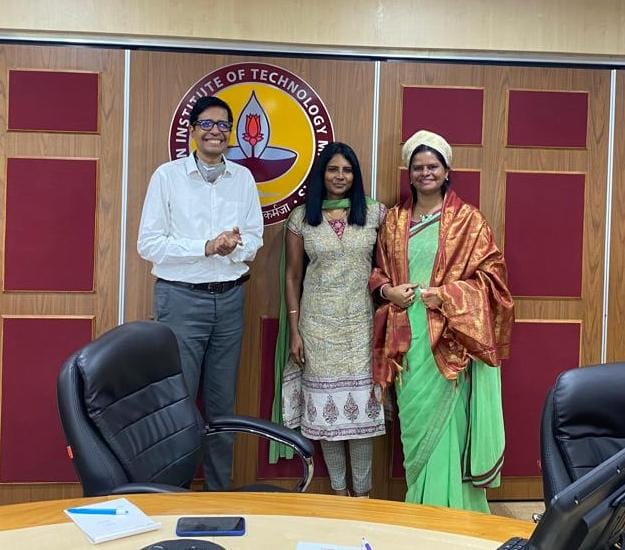 RashmiUdayKumar's tweet photo. One of the biggest moments in my professional life, which came as a total surprise - felicitated by Director &amp; Registrar of @iitmadras in the presence of Deans for my contribution to #NIRF Rankings for #IITMadras😁
Highly grateful to them &amp; to the Almighty for this recognition 🙏 https://t.co/WZbmdhc60L