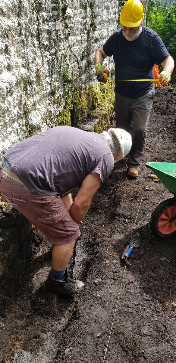 GGATProjects's tweet photo. It's a hive of activity at our community dig today. #archaeologyisfun #training #industrial #archaeology #architecture https://t.co/asGw3k8Eqx