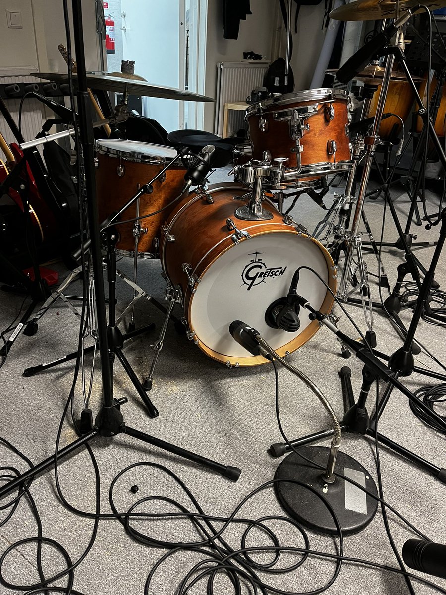 Studio5a1 tweet picture