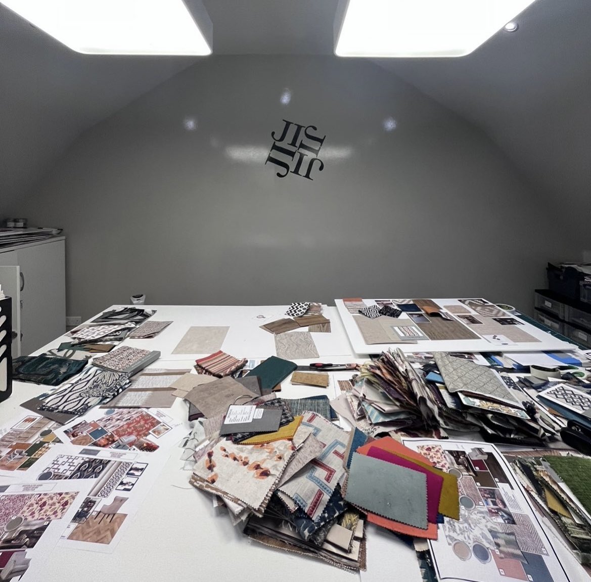 It’s just the design team in the studio today. With so many fit outs, when our clients need us the whole Just Imagine team take to the roads. We always ensure our projects are delivered on time and on budget. Good luck to all our team mates on sites today!