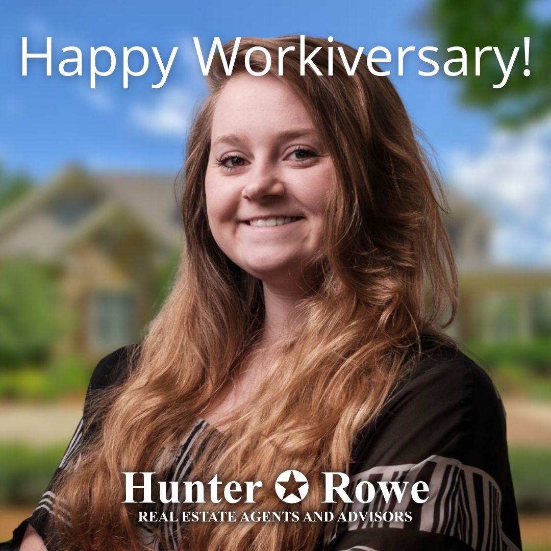 RelevateLife's tweet photo. #HunterRoweβs Arianne Grace is celebrating her FIRST #workiversary with us this month! She is never too busy for your referrals! Give her a call at 919-948-8455 π² Learn more about her here: https://t.co/CP12gHpOQx
#InTheKnow #RealEstate https://t.co/IAz7aLS3bJ