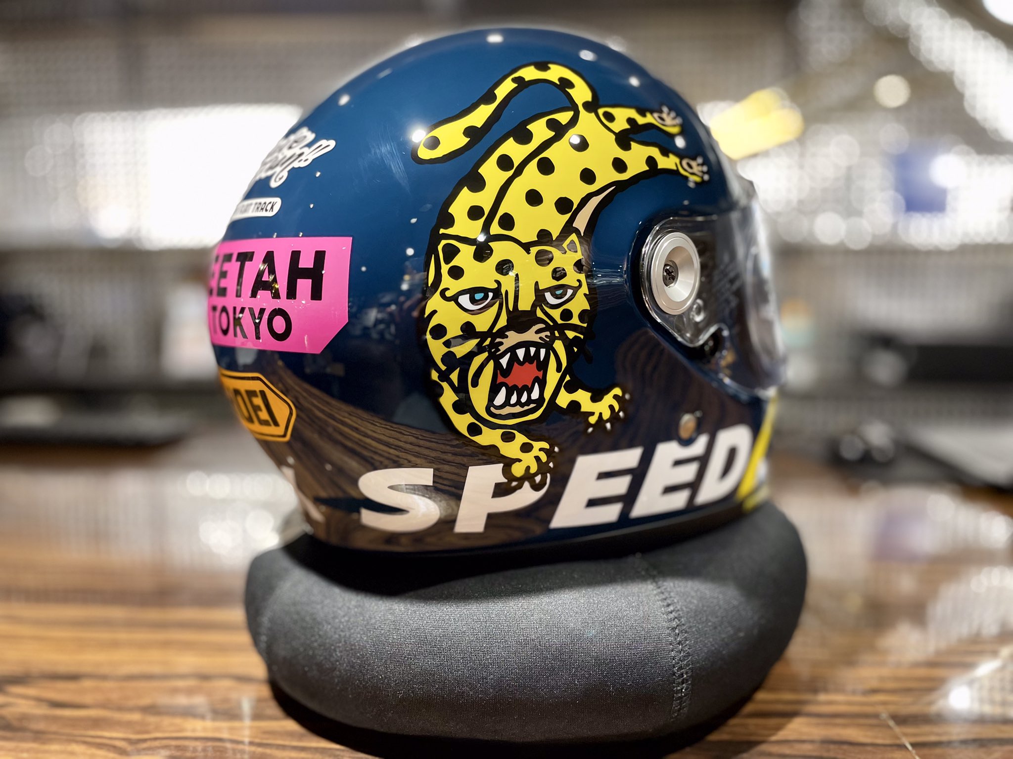 SHOEI グラムスター　チーターカスタムサイクルズ　ブラック