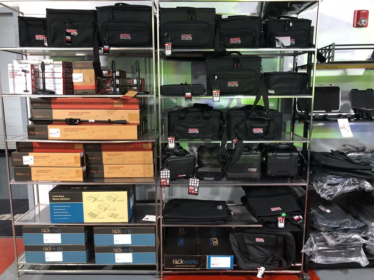 Small cases, stands and accessories in-stock at SE Systems
#sesystems #videotech #lightproduction #soundtech #musictech