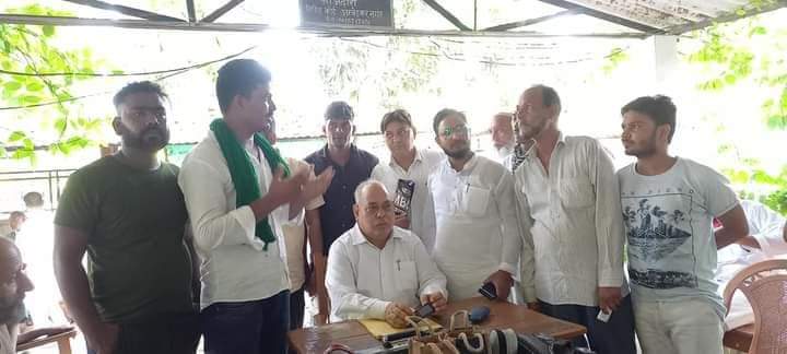 aimimupho's tweet photo. अम्बेडकरनगर 10 जून को टांडा तलवापार प्रकरण में उन सभी 41 लोगो की ज़मानत का आदेश जारी हुआ @aimimupofficial अम्बेडकरनगर 15 लोगो के मुकदमें लड़ रही थी जिलाध्यक्ष मुराद अली साहब की मेहनत कामयाब हुई। @asadowaisi @imshaukatali @aimim_national https://t.co/dxRT7sHsIb