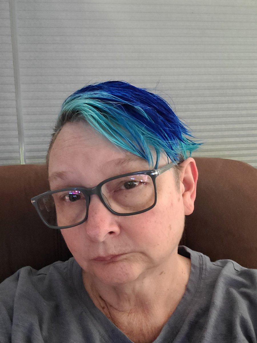 Karebear653's tweet photo. @ello_doll_exe I know you've been showing your colors, I just did this. Still alittle wet here and not styled. https://t.co/vumD5JuS8L
