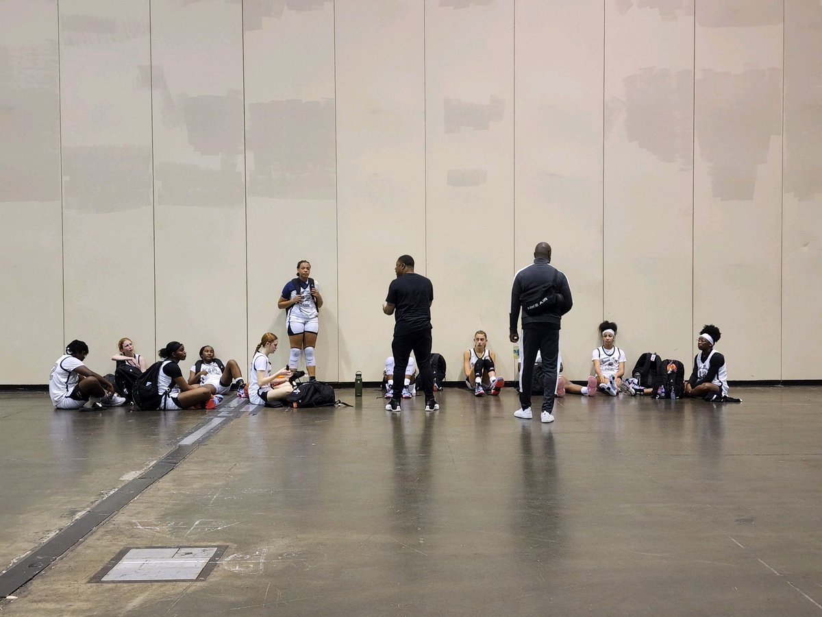 Another Strong AAU Season with Lady Brad Beal Elite in the books! We have the Best Program, Coaching Staff and the most Amazing group of Student Athletes!

BBE the BRAND🤞🏿

@ladybradbealelite