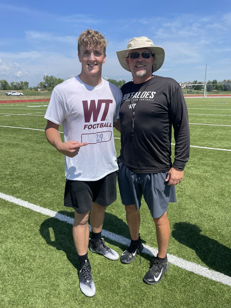 RusherPepper's tweet image. Had some great D-line coaching from @Coach_Haddan_60 and O-Line coaching from @mill2829 coach @Coach_Haddan_60 showed me some new moves and I got to put them to use in our 1o1. @TAMU @CoachC12LeMay @AggieFootball @Coach_HunterH #buffnation