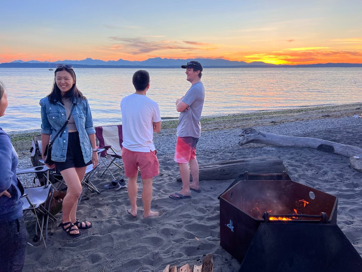 great day seeing the old Mixer fam yesterday at the 2 year shutdown anniversary beach burn. I'm one of the few <a href="/WatchMixer/">Mixer</a> staff still around at <a href="/xbox/">Xbox</a> 😭

sometimes you don't realize how much you missed people till you see them again