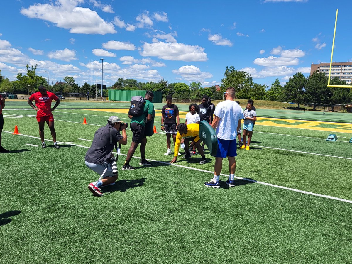 GLIACsports's tweet photo. Youth clinic time. GLIAC players and coaches showing kids how it's done. ππ
#GLIACGivingBack https://t.co/893rTO8c98