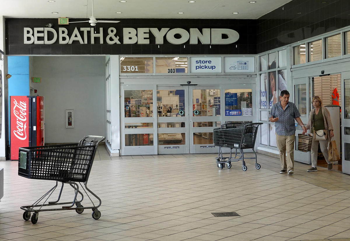 Yahoo Finance on Twitter "Why Bed Bath & Beyond is in a 'world of hurt