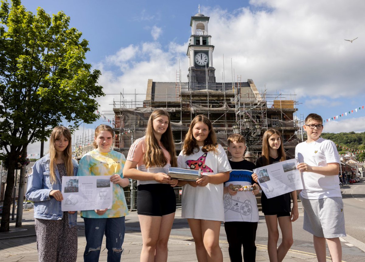 MaestegTownHall's tweet photo. A time capsule documenting life in 2022 will be buried at Maesteg Town Hall containing contributions from Year 7 &amp; 8 pupils at @MaestegSchool. 

Read more here: 
https://t.co/bgGISfrNOM https://t.co/GWEE1eq24W