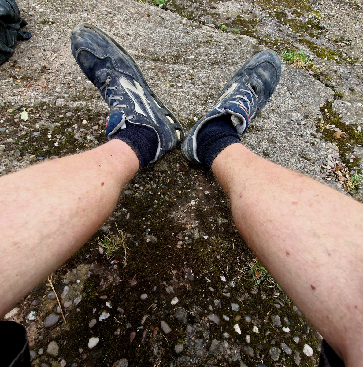 Manfeet369's tweet photo. Sweaty feet at work today 
#feet #sweaty #malefeet https://t.co/U4EoTbmbmK