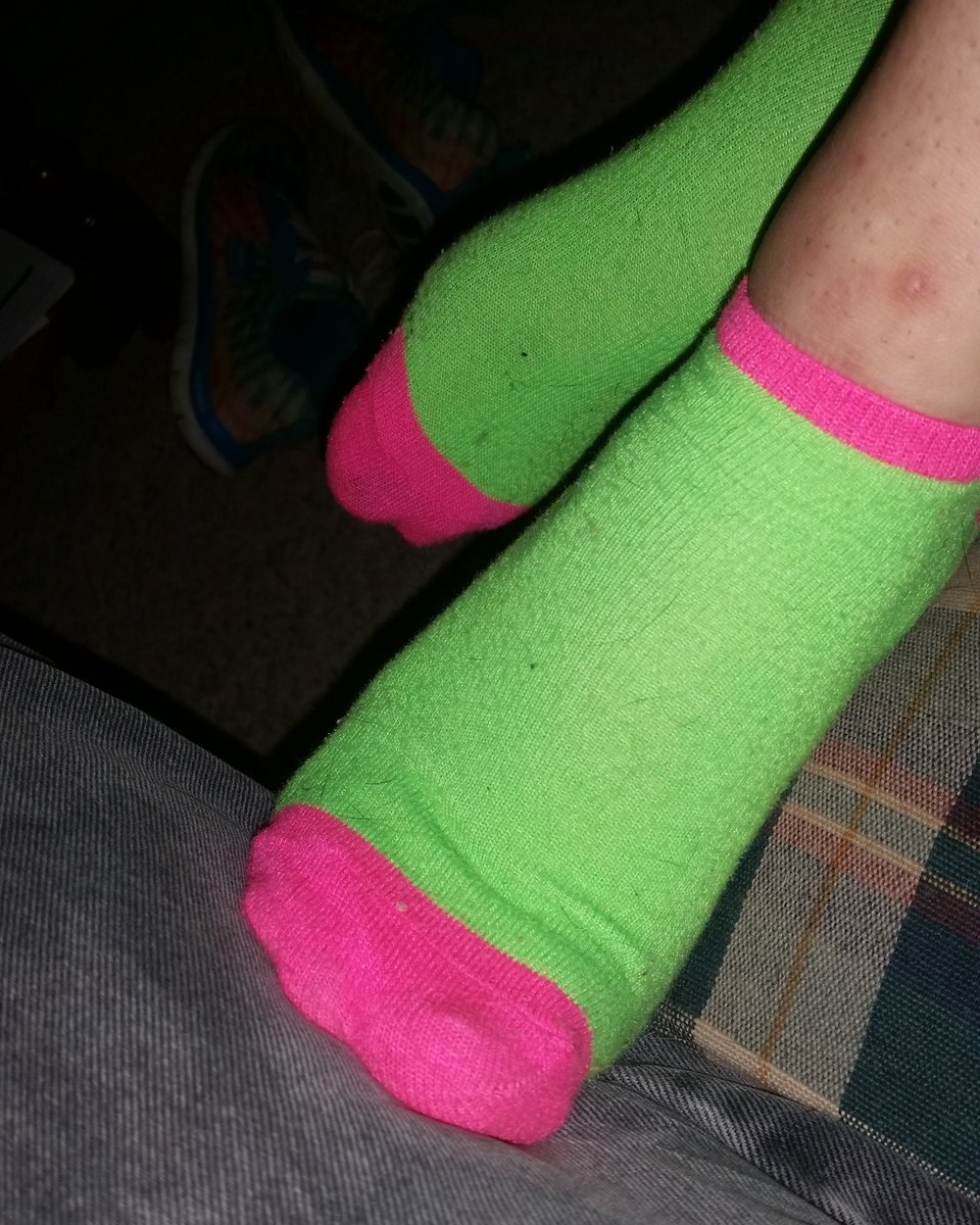 GameFan851's tweet photo. #Socks #SockMom #SockWife #SockLife #SockWorld #WornSocks #SweattSocks #AnkleSocks #CuteSocks #Feet #FeetQueen #FootQueen #Toes #Arches #TodaysSocks #DmMe https://t.co/KwlcRFKwrg