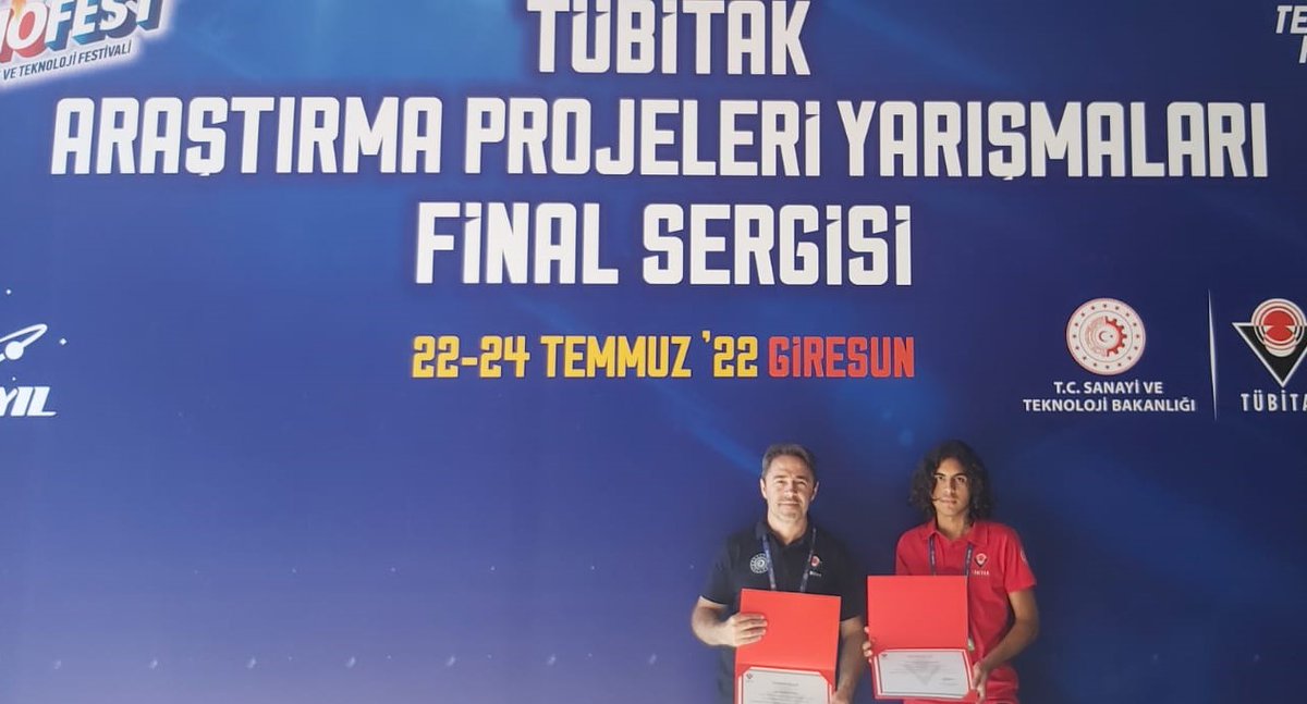 TÜBİTAK 2204-D Lise Öğrencileri İklim Değişikliği Araştırma Projeleri Yarışmasında "İKLİM KUTUSU" projesi 1702 projeyi geride bırakarak Türkiye 1'incisi oldu. Danışman öğretmenimiz Mehmet FİDAN ve öğrencimiz Cihat Can ÖZBAYDEMİR'i tebrik eder başarılarının devamını dileriz.