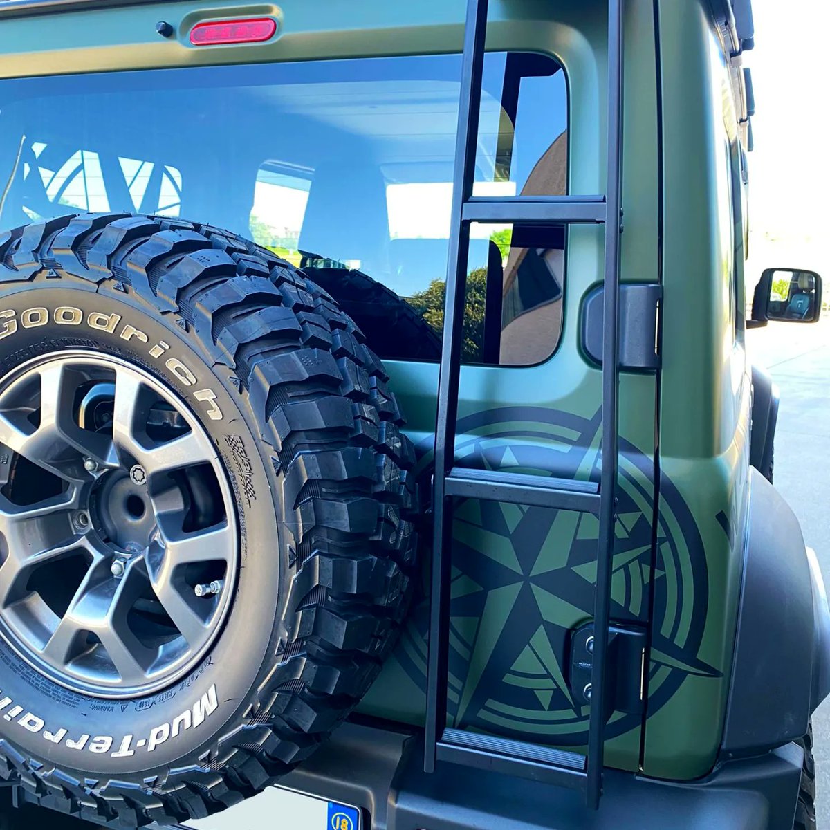 zmodeit's tweet photo. If you are here... You are one of us!

#jimny #delivery #zmodemoments #infangarsiconclasse #newjimny #jimnyzmode #jimny2021 #jimnypro #lovejimny #zmodeit #jimnygan #passione4x4 https://t.co/0mLak0xwpN https://t.co/FaXnRPppfg