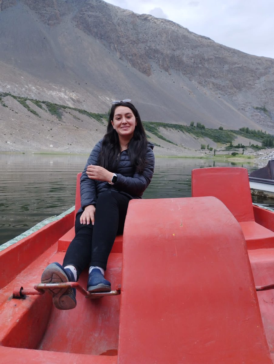 misbah_hina's tweet photo. It's been a while. 🚤⛰️
@BorithLake #Gojalhunza https://t.co/iSbxQqK90C