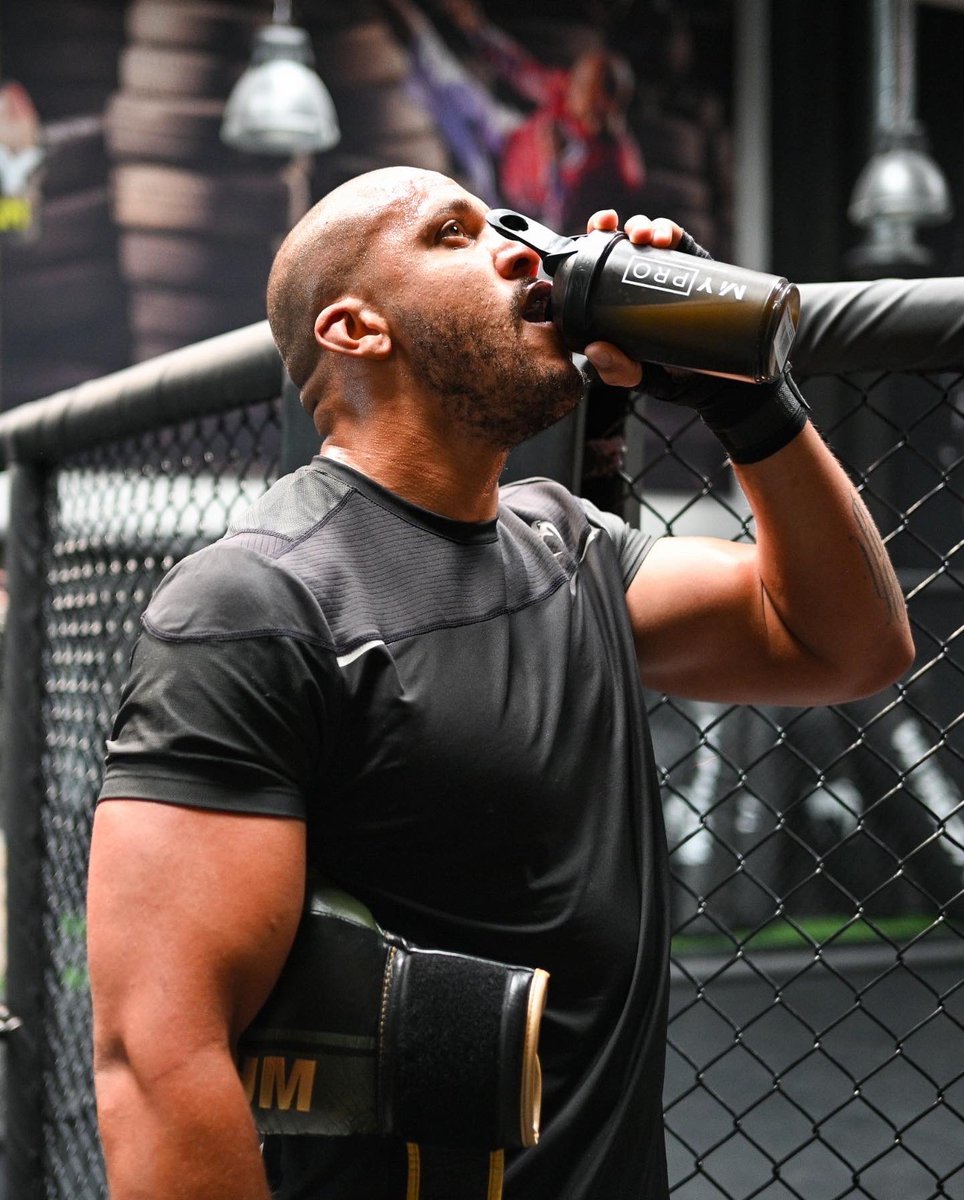 ciryl_gane's tweet image. Going all out, training for the upcoming war ⚔️

Always backed by @MyproteinFR 💪🏽