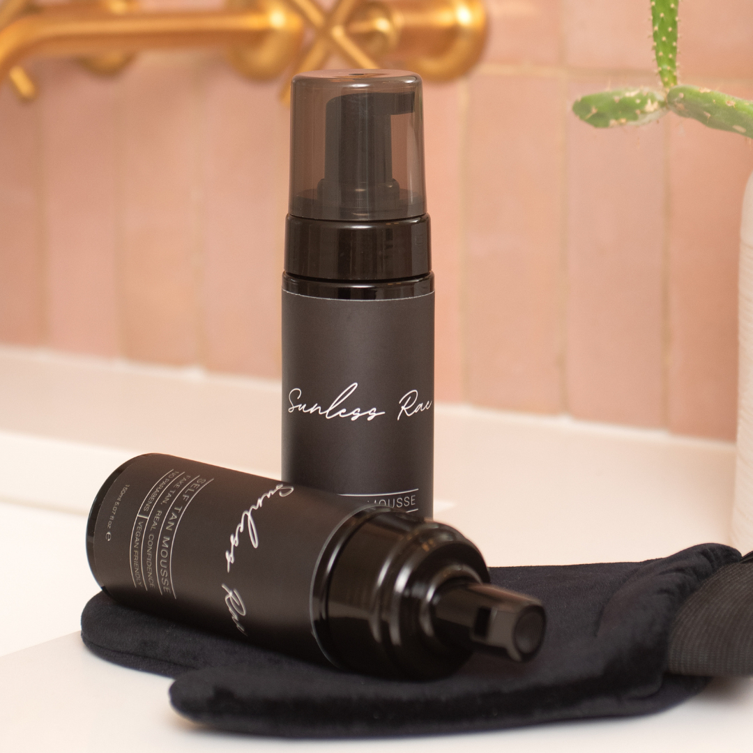 sunlessrae's tweet image. A self tan formula created by a professional spray tan artist with 10+ years experience 🤎 #SR #SunlessRae