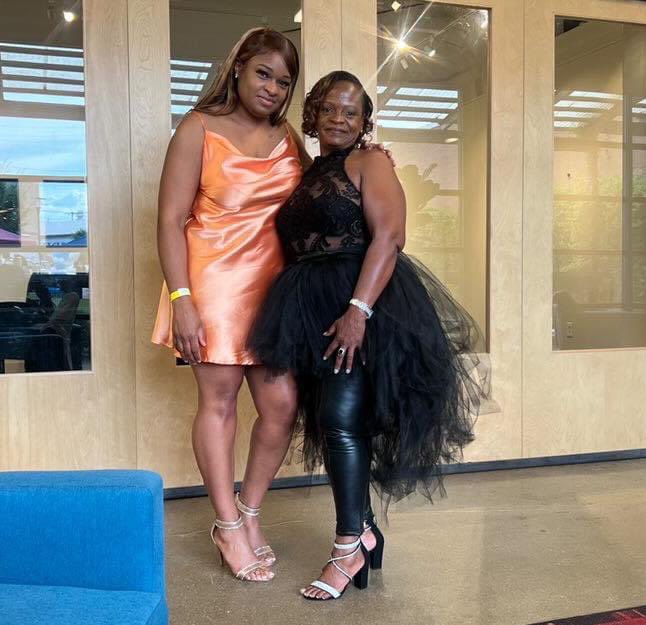 Aprons4u_TMCDesigns tweet media