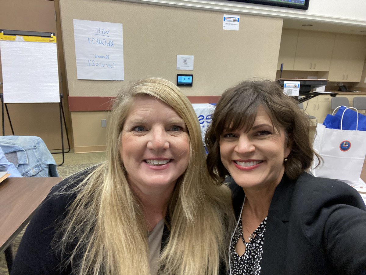 cloyacano's tweet photo. Power of Literacy Conference Ready! 🎉#powerat6 Great to learn with friends!!! @sara_borchgardt @bvillarroel11 @CALuttrell @kristishofner @newcaneyisd #ilovemyjob #NewCaneyISDTRAsupportTeam #scienceofreading #proudCohortLeader https://t.co/MwunfsNvUI