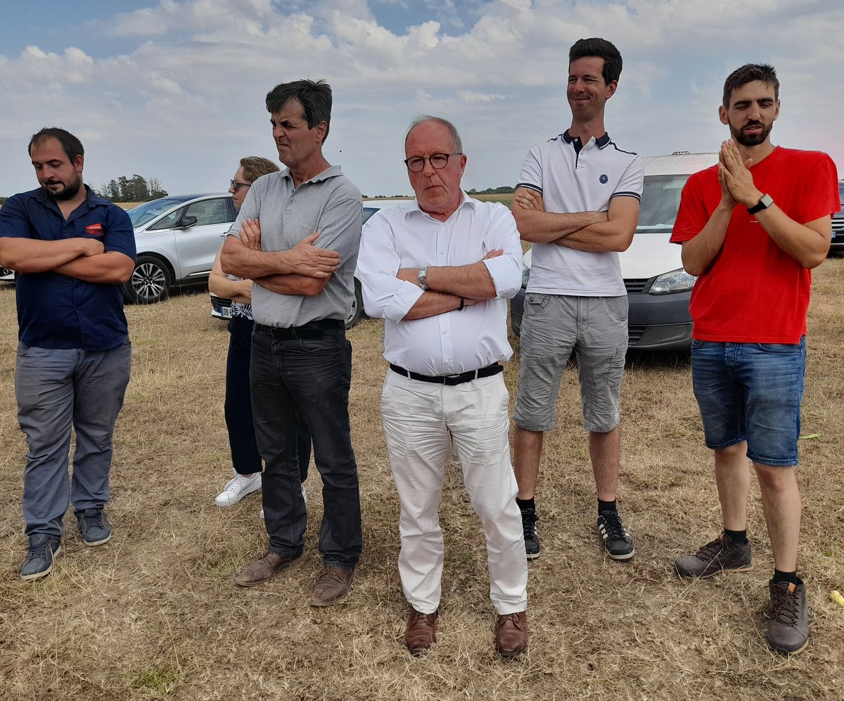 JAGrandEst's tweet photo. 🚨 #JAGE avec @PmanginMeuse et @regiongrandest pour parler des conséquences de la sécheresse 🚨

Cette rencontre est l'occasion pour préparer ensemble des solutions pour accompagner les agriculteurs 👨‍🌾 https://t.co/hiAT6lxKG0