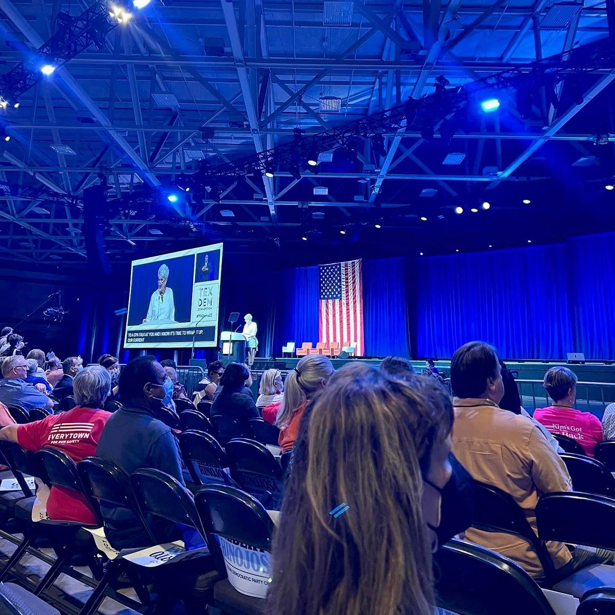 drelbagarcia's tweet photo. ¡La pasé muy bien en la Convención Demócrata de Texas 2022! 💙

🇺🇸 Se cubrieron muchos temas: cómo financiar la educación, brindar atención médica, aumentar los salarios y reparar la red eléctrica. Esto si es liderazgo. ¡Adelante!

#TXDems22 #Dallas #GrandPrairieTX #IrvingTX https://t.co/8unrvrTjeJ