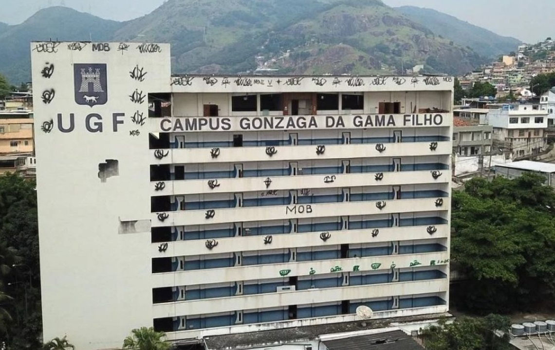 InformeRJO's tweet photo. RT @MidiaInformal: Moradores da Piedade reclamam de sujeira e insegurança após abandono dos prédios da Gama Filho. @InformeRJO - https://t.co/QtA2mImYRT

#GamaFilho #GrupoGalileu #UniverCidade #Piedade #RiodeJaneiro #UGF #Falencia https://t.co/sXUzahoCIG