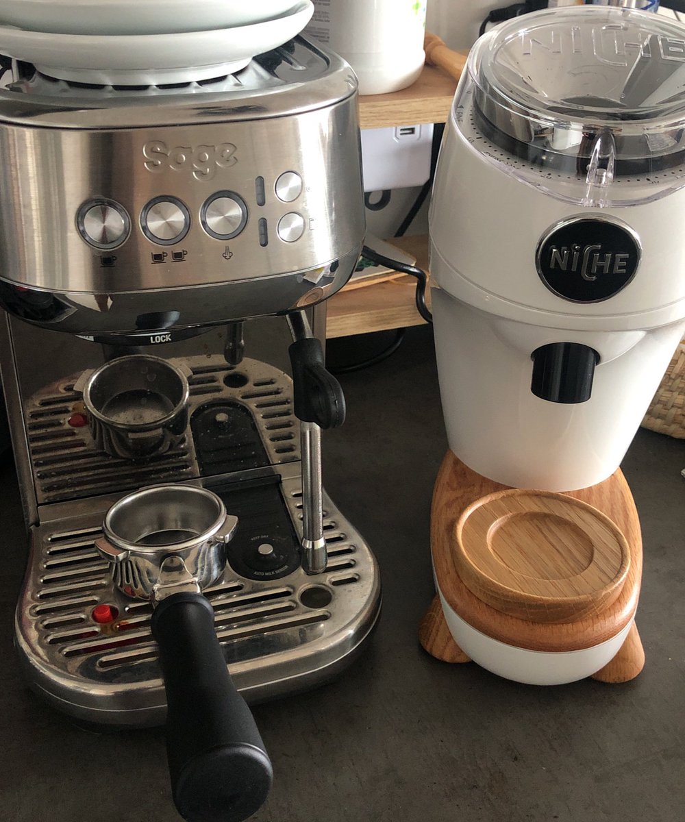 I have a cute home coffee setup now☕️