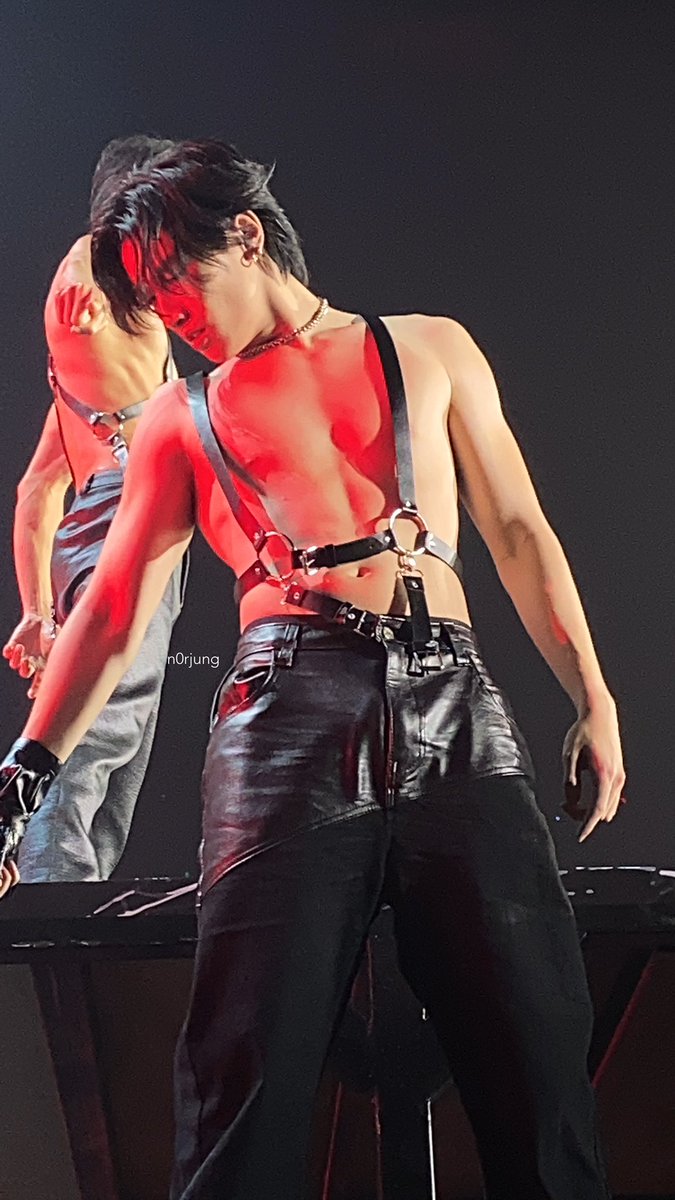 cclodye's tweet image. IM GOING TO BARK FR

—#KPworldtourD2