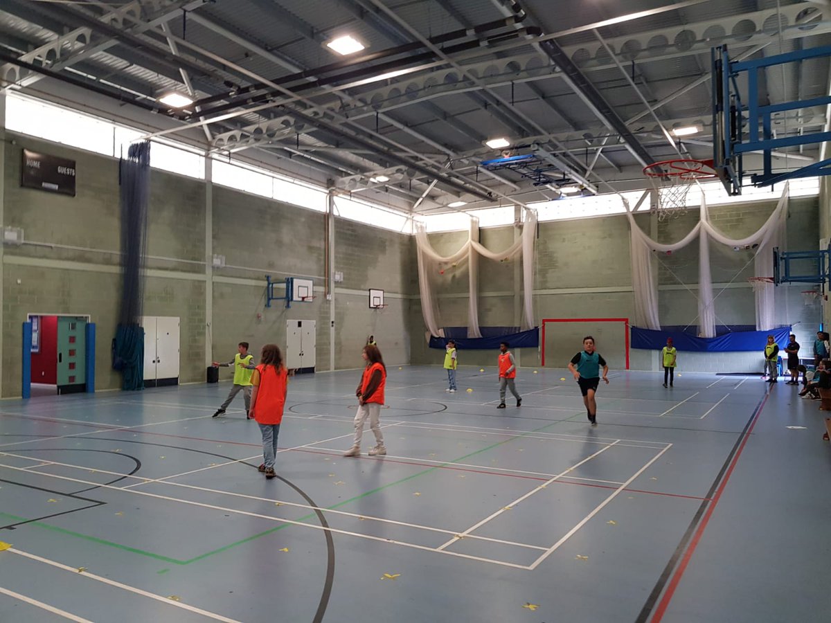 FollowDECTC's tweet photo. Summer School got off to a great start today - so lovely to have so many of our new Year 7s in with us! 😎 https://t.co/lMr4BFmzIA
