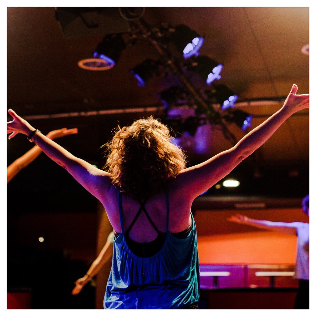 shapesinmotion's tweet image. Who wants to chat #movement, #movementdirection &amp;amp; #movementcoaching in #film &amp;amp; #tv? Bring your questions, a cuppa &amp;amp; an open heart. 
Sat 6th August from 9.30am, see below for details. Email me for your FREE zoom link. 
shapesinmotion.com/movement-morni…