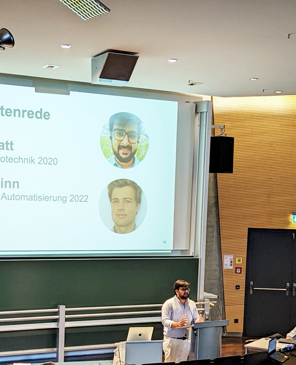 mannbhatt_3's tweet photo. Last Friday I was honoured to get an opportunity of giving a talk at the convocation of my alma mater München University of Applied Sciences. Thank you @HM_MicroNano! Looking forward to be of help to MUAS in any capacity possible. #proudalumni #blessed #muas #fk06 #nanotechnology https://t.co/mVHayoreQG