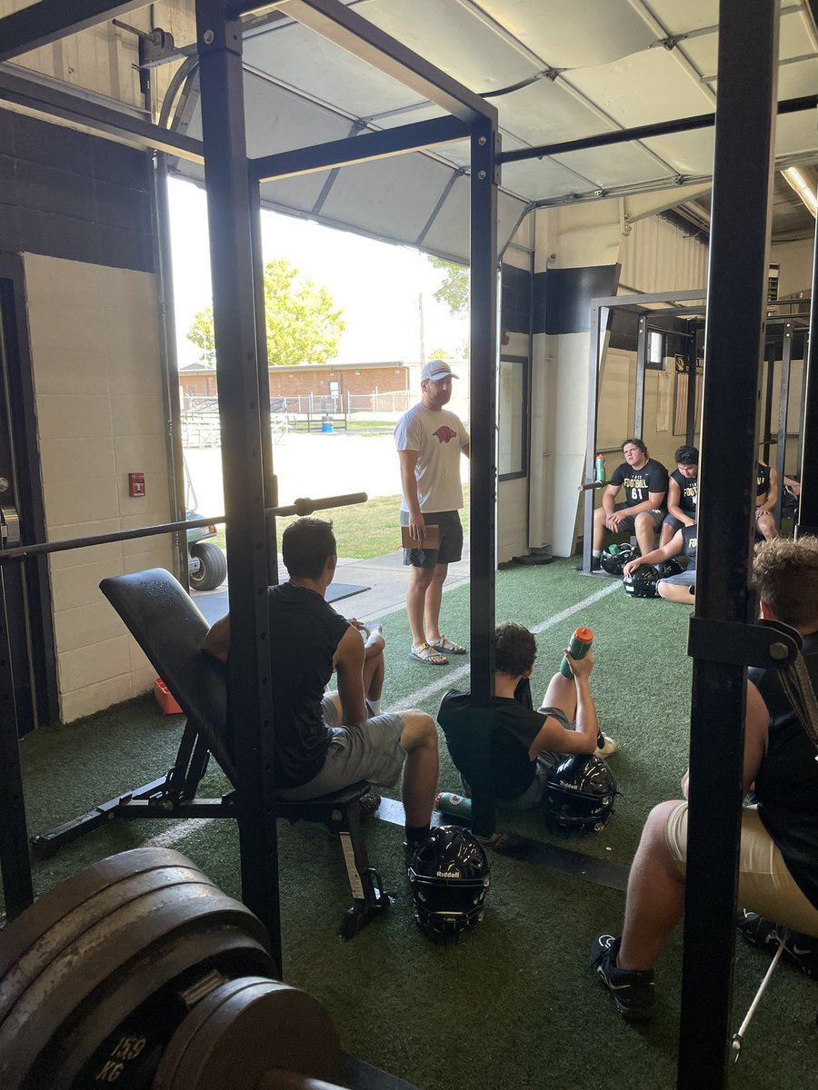Special thanks to Blaine Miller for coming by our Uncommon meeting today to speak into our kids! <a href="/2blainzzzz/">Blaine Miller</a> <a href="/trickymay21/">Ricky May</a>