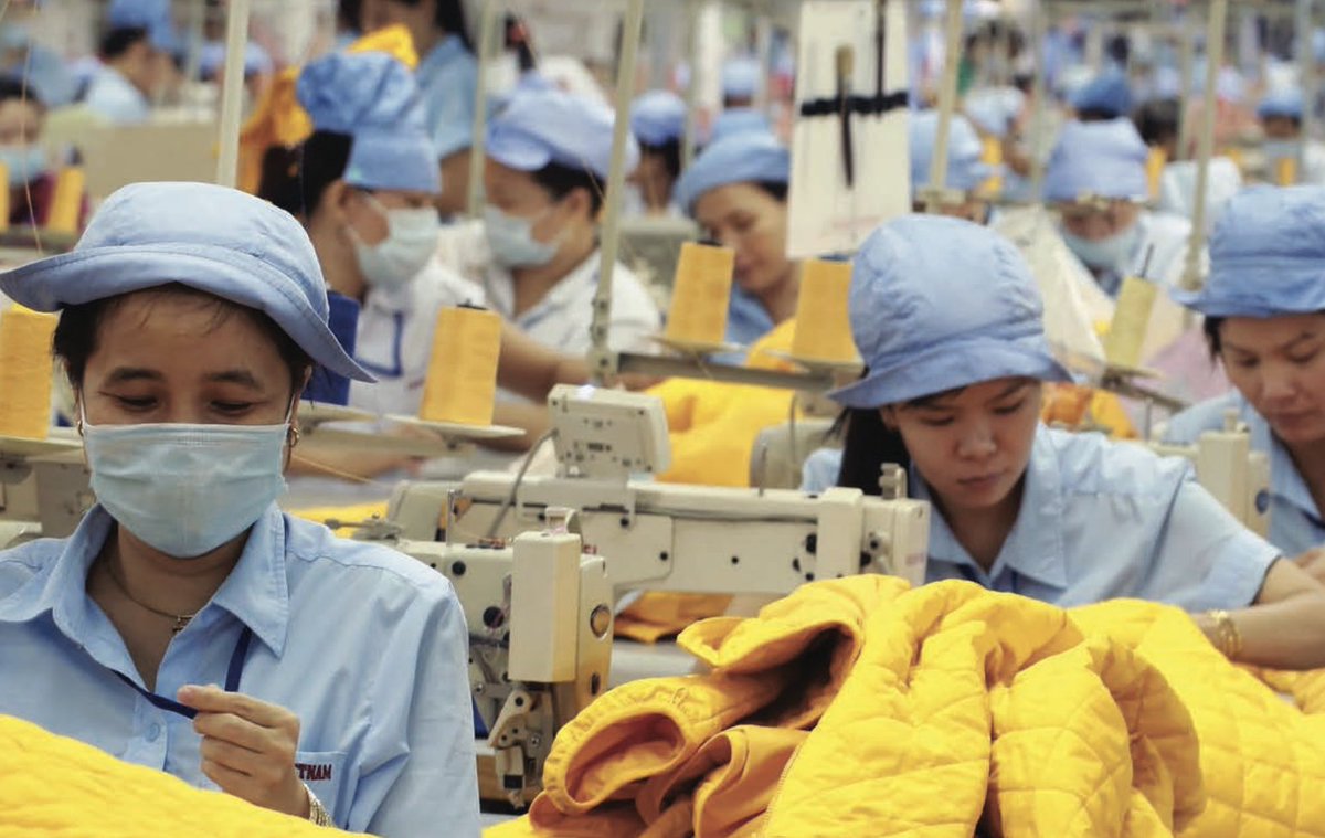 fairwear_org's tweet image. A group of multi-stakeholder initiatives have developed the ‘Common Framework for Responsible #PurchasingPractices’ as an aligned reference for the garment industry and will be supporting a group of companies in improving their purchasing practices.

More: fairwear.org/stories/the-co…