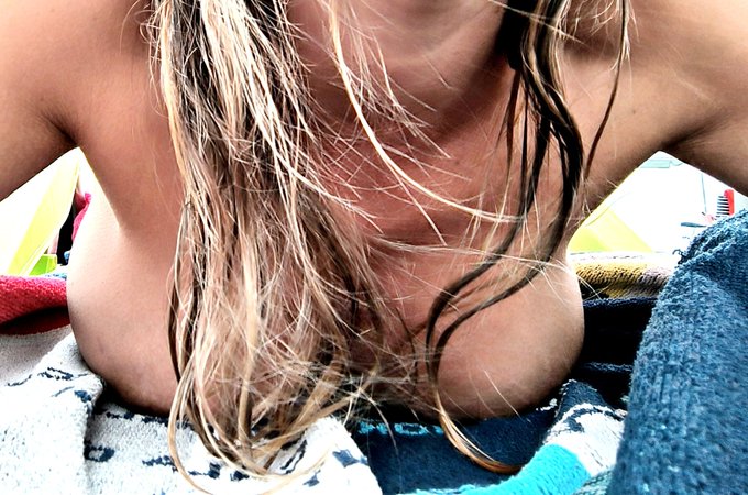 Lista para mojarme 😋😋 https://t.co/uSbvL03pNh